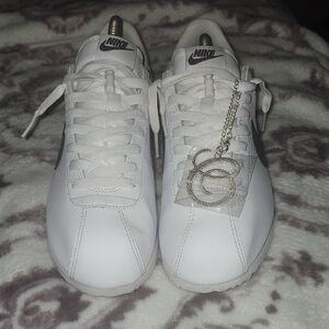 Nike Cortez Athletic Shoes Mens 9, Womans 10